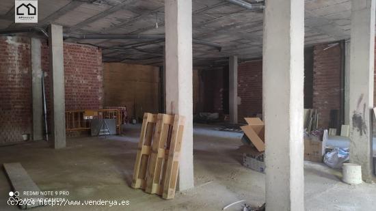 APIHOUSE VENDE APLAZOS O ALQUILER CON OPCION A COMPRA LOCAL COMERCIAL EN VALDEPEÑAS.PRECIO 490.000