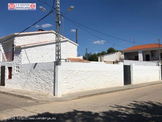 CASA EN CINCO CASAS - CIUDAD REAL