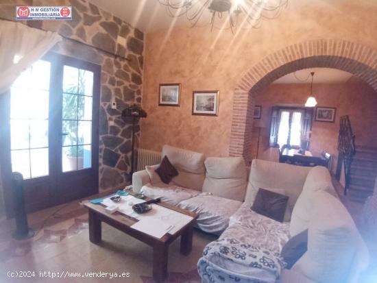 PRECIOSO CHALET CON 632 m/2 Y 15555 m/2 de parcela, IDEAL CASA RURAL - CIUDAD REAL