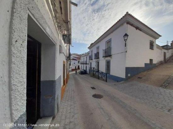 Venta de Casa en el Castillo de las Guardas - SEVILLA