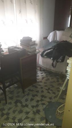 VENTA DE PISO, CALLE GRANADA - ALMERIA