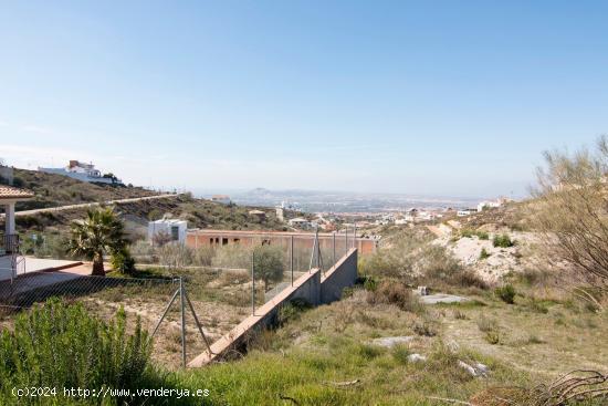 MAGNIFICA PARCELA EN LOS ALTOS DE LA ZUBIA - GRANADA