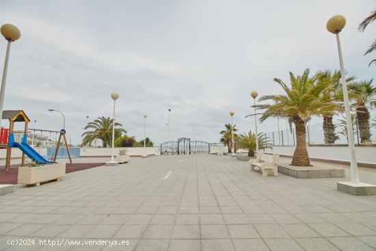 Local comercial Primera línea de la playa de Cullera (El Racò) - VALENCIA