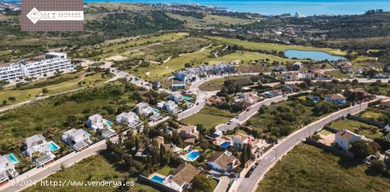 FABULOSAS VILLAS DE LUJO CON VISTAS PANORÁMICAS AL MAR, AL CAMPO DE GOLF Y A LA MONTAÑA - MALAGA