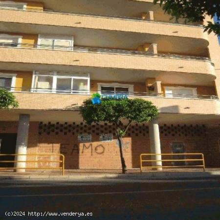 ALQUILA LOCAL COMERCIAL CALLE MAYOR - MURCIA