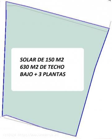 SOLAR EN CENTRO DEL PUEBLO BAJO + 3 PLANTAS - MALAGA