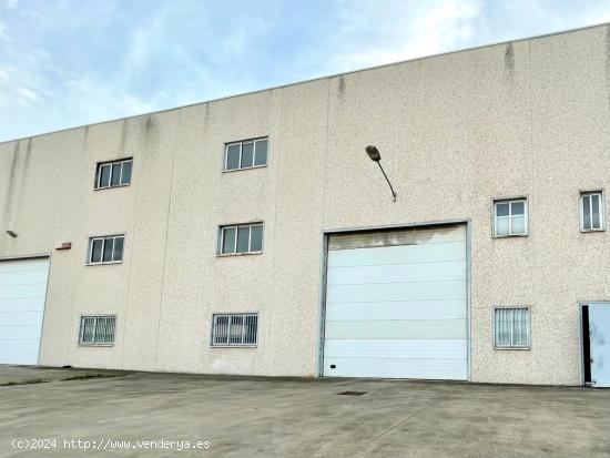 Se vende Nave Industrial en Polígono El Nevero - BADAJOZ