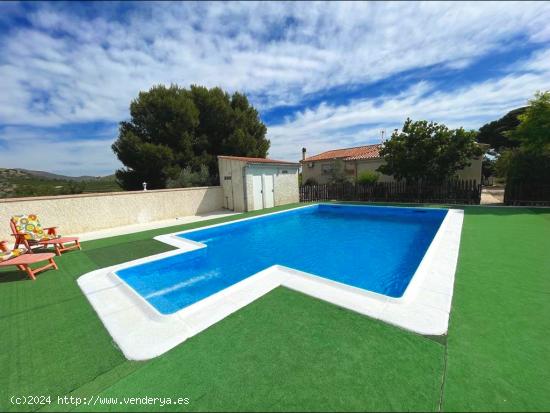 OPPORTUNITY CHALET IN HONDON DE LAS NIEVES  ALICANTE - ALICANTE