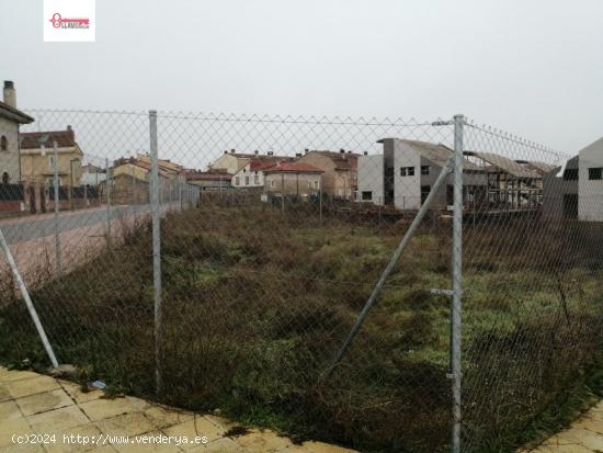 Parcela en el Barrio de Cortes - BURGOS