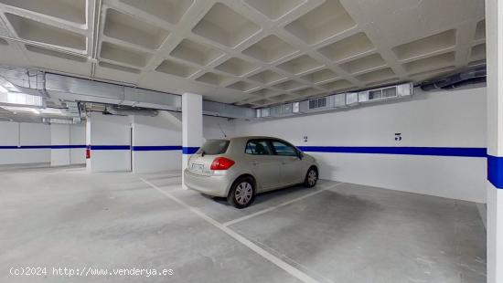 PLAZAS DE GARAJE EN PLENO CENTRO - GRANADA