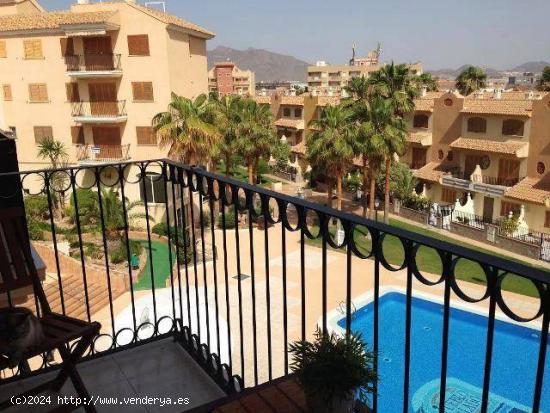 Apartamento en SEGUNDA PLANTA dentro de un complejo cerrado a poco pasos de la PLAYA!! - MURCIA