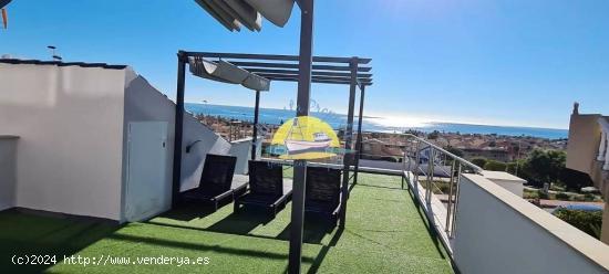 IMPRESIONANTE CHALET COMO NUEVO CON VISTAS AL MAR ! - MURCIA