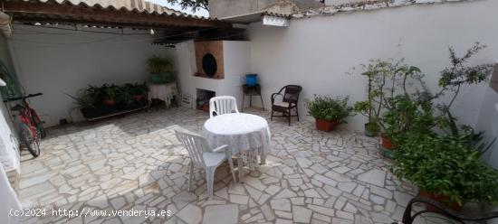 CASA CON GRAN PATIO EN VIRGEN DE LAS HUERTAS - MURCIA