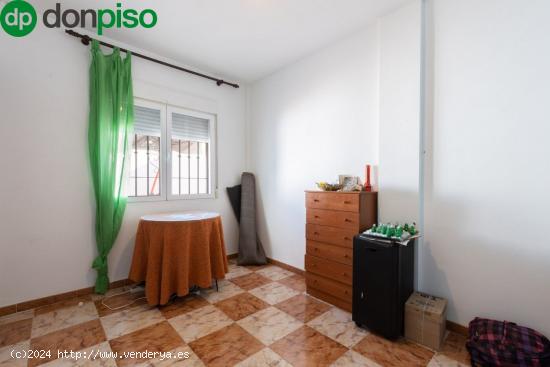 VENTA DE BONITA CASA EN MELEGIS - GRANADA