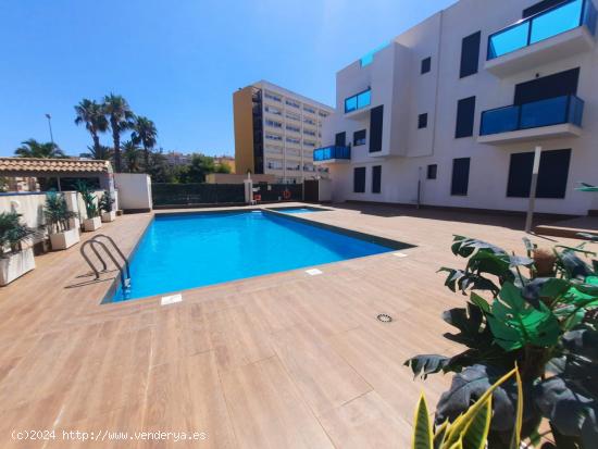 Precioso apartamento, con licencia turistica solicitada y con piscina comunitaria - ALICANTE