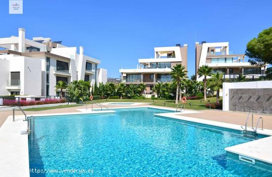 ELEGANTE APARTAMENTO EN CABOPINO, MARBELLA - MALAGA