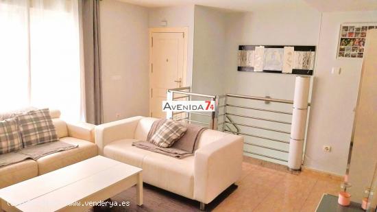 AMPLIA VIVIENDA CON GARAJE JUNTO AL MAR Y EL CENTRO - MURCIA