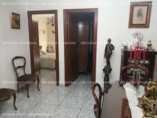 Casa con local comercial. - Bailén