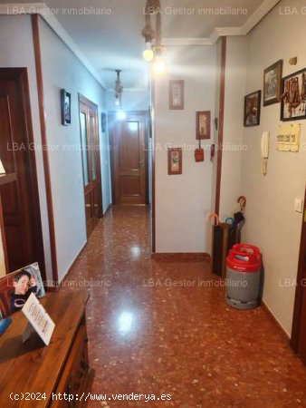 VIVIENDA FRENTE AVILAS ROJAS. - Bailén