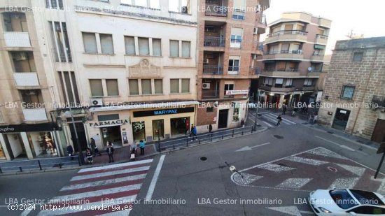 Local comercial junto al ayuntamiento. - Linares