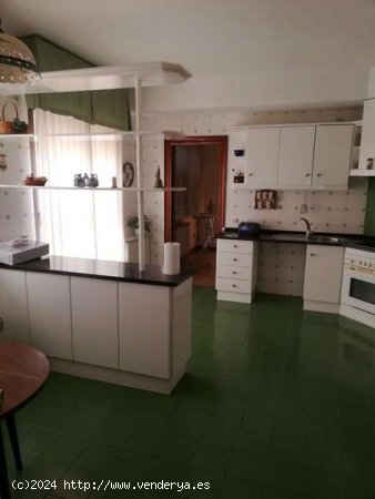 Duplex céntrico de cuatro dormitorios. - Bailén