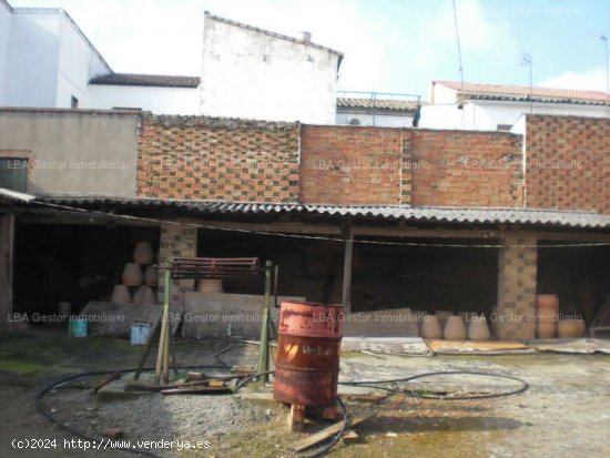 SE VENDE SOLAR 1.630 M2 - Bailén