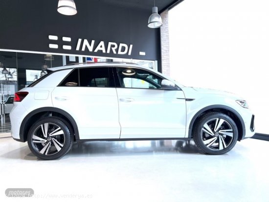 Volkswagen T-Roc 2.0 TDI DSG R-Line Automatico de 2024 con 20 Km por 44.590 EUR. en Barcelona