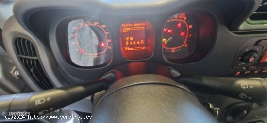 Fiat Panda 1200 69 CV LOUNGE de 2017 con 112.000 Km por 8.500 EUR. en Tenerife