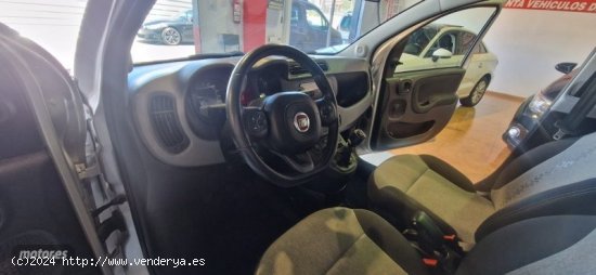 Fiat Panda 1200 69 CV LOUNGE de 2017 con 112.000 Km por 8.500 EUR. en Tenerife