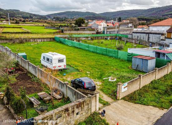 ¡Solar Urbano de 1070 m2 en Noicela a 2,7 km de la Playa  de Baldaio! - A CORUÑA