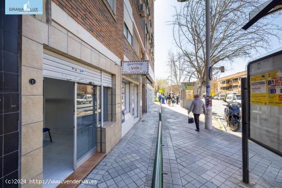 Local comercial junto al Hospital de Traumatología - GRANADA