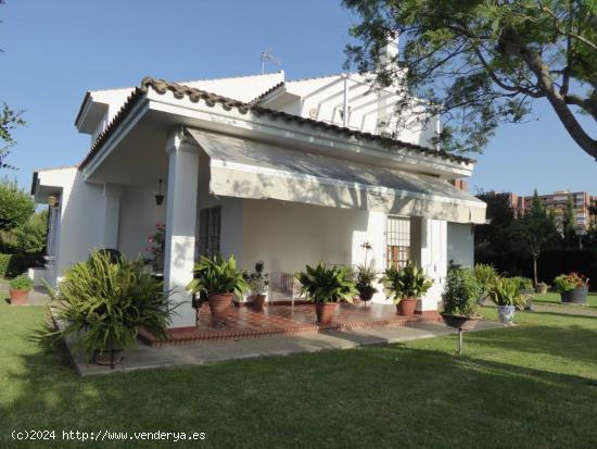 Magnífico chalet en Montealto con piscina. - CADIZ