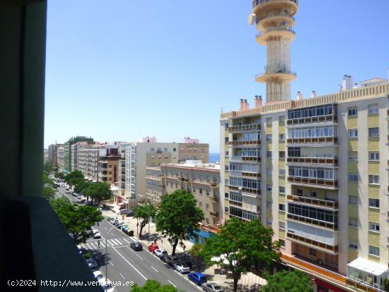 Piso reformado con una situación inmejorable - CADIZ