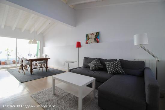 COQUETO LOFT CON TERRAZA EN PLENO CENTRO - CANTABRIA