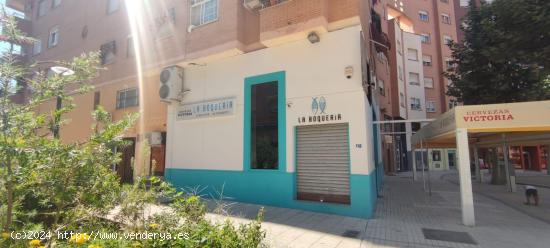 LOCAL COMERCIAL DE ESQUINA EN VALDEPASILLAS, JUNTO A LA PLAZA DE LA MOLINETA - BADAJOZ