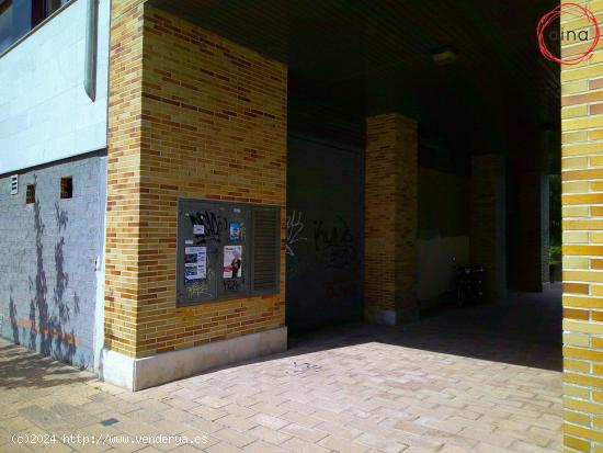 Local comercial de obra en Huarte - NAVARRA