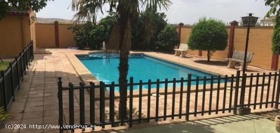 HIPOTECABLE - FINCA de 12.200 m2 CON CASA, PISCINA, SALON CAMPERO Y NAVE - CORDOBA