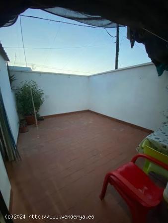 ZONA VEREDON DE LOS FRAILES - Casa de 110m2 con patio y trastero. - CORDOBA