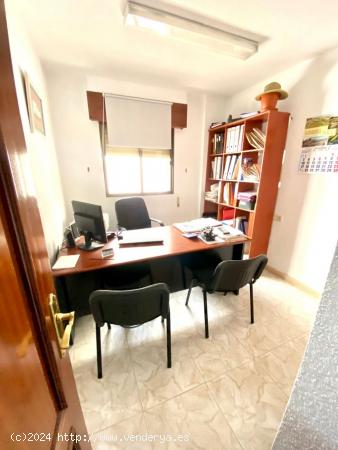 PISO en zona Viñuela de 86 m2 con plaza de garaje. - CORDOBA