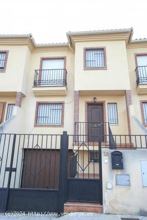  SE VENDE CASA EN LACHAR A TAN SOLO 20 MIN DE GRANADA!! - GRANADA 