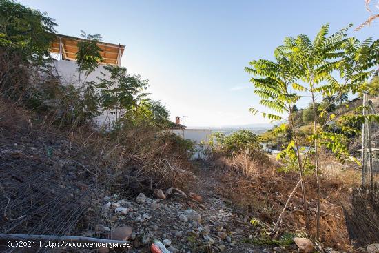 Fantástico solar con alta edificabilidad en Barranco del Abogado - GRANADA