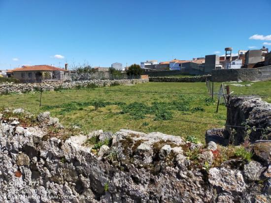  Solar urbano de 850 m2 muy interesante cerca de la plaza en Valdefuentes - CACERES 