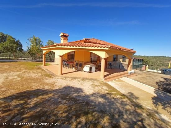  Casa de campo en inmejorables condiciones!!!! - BADAJOZ 