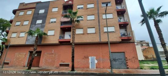 OPORTUNIDAD SE VENDE LOCAL CALLE CARMEN - MURCIA