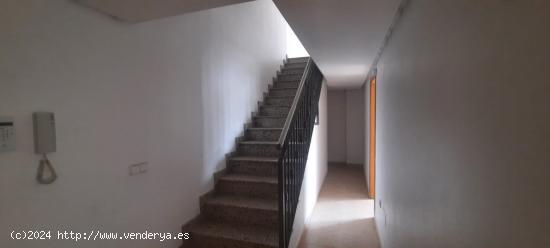 OPORTUNIDAD SE VENDE ESTUPENDO ATICO-DUPLEX  EN CASILLAS - MURCIA