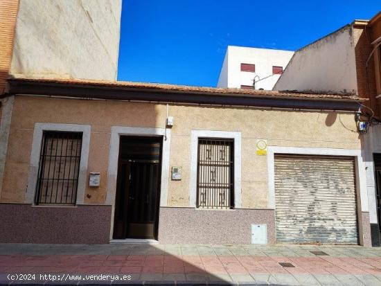  Se vende terreno para edificar con casa independiente - ALICANTE 