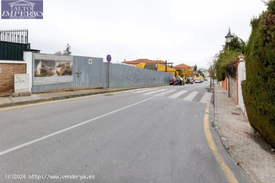 Venta de solar con proyecto de 2 casas pareadas en Ogíjares (Zona Lomalinda) - GRANADA