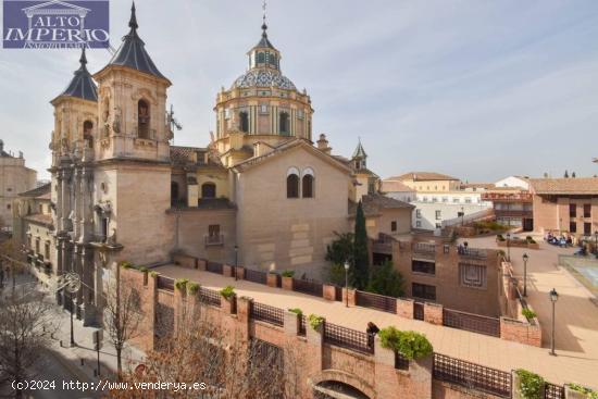 PISO EN SAN JUAN DE DIOS CON 3 DORMITORIOS MUY AMPLIOS, DOS BAÑOS Y TERRAZA!! - GRANADA