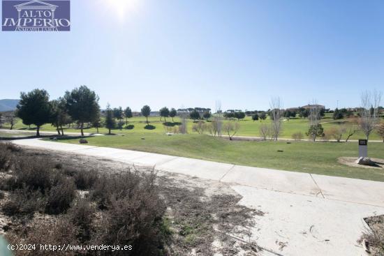 PARCELAS SANTA CLARA GOLF - OTURA- PARCELA 12 (EE-7) - GRANADA