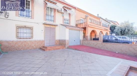 Magnifica Casa en una de las Zonas Mas Elitistas de Granda, Junto al Campo de Golf  Santa Clara  Otu